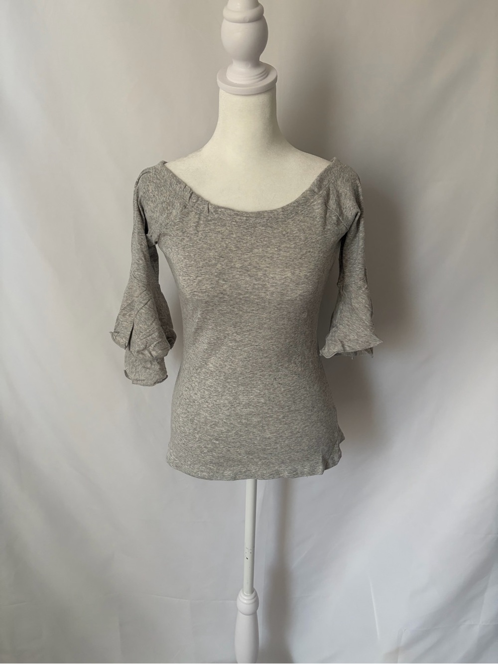 NWT Chaser Heather Gray Ruffle Sleeve Scoop Neck Top size Small